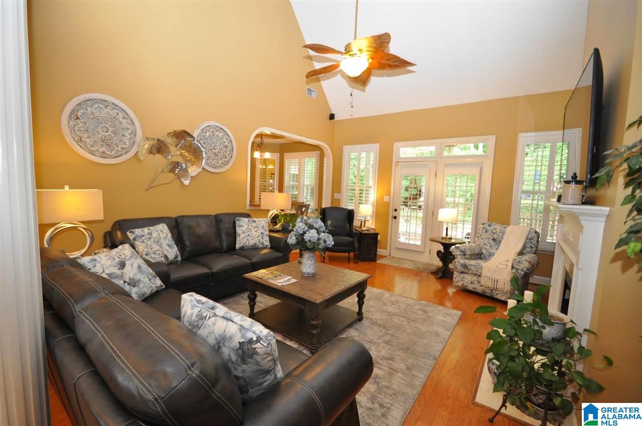 142 Lake Forest Way Alabaster, AL 35114 - Photo 4 of 15
