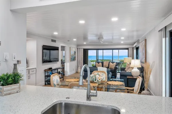 $13,000 | 8840 South Sea Oaks Way, Unit 109, Vero Beach, FL 32963