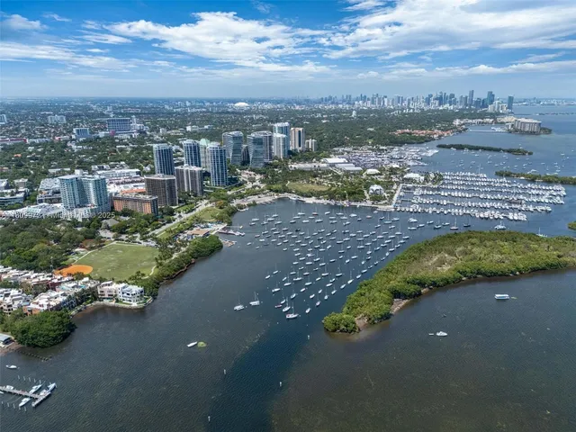 $2,850,000 | 2901 South Bayshore Drive, Unit 17G/H, Miami, FL 33133