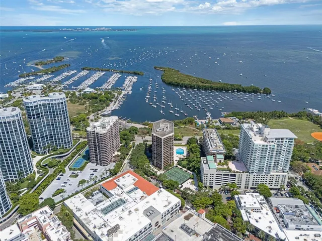 $2,850,000 | 2901 South Bayshore Drive, Unit 17G/H, Miami, FL 33133