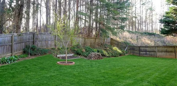 $2,495 | 838 Pond View Court, Sugar Hill, GA 30518