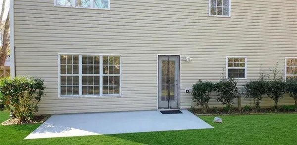 $2,495 | 838 Pond View Court, Sugar Hill, GA 30518