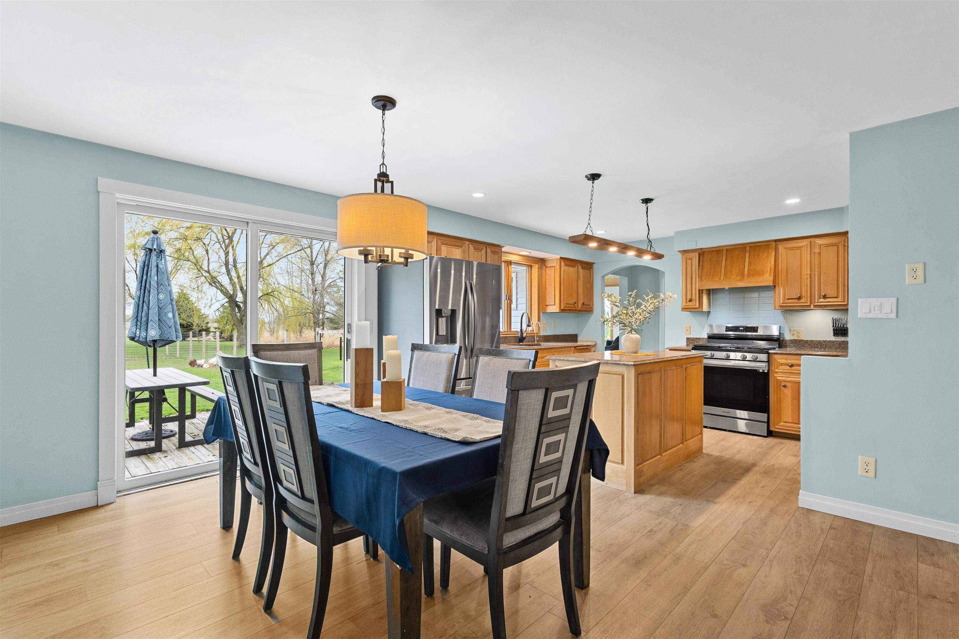 3415 Fairview Road Neenah, WI 54956 - Photo 5 of 64