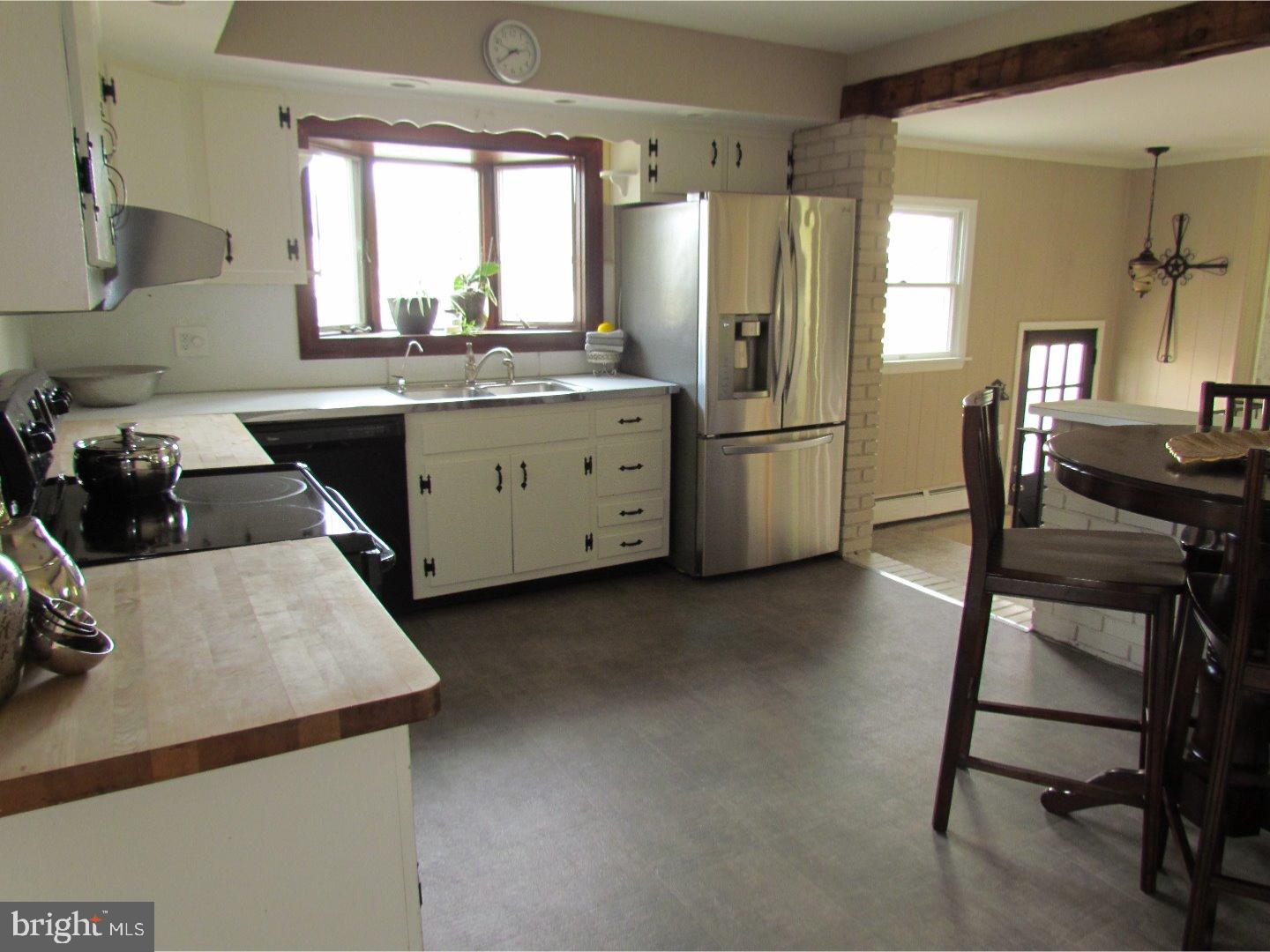 237 Stump Road Chalfont, PA 18914 - Photo 3 of 25