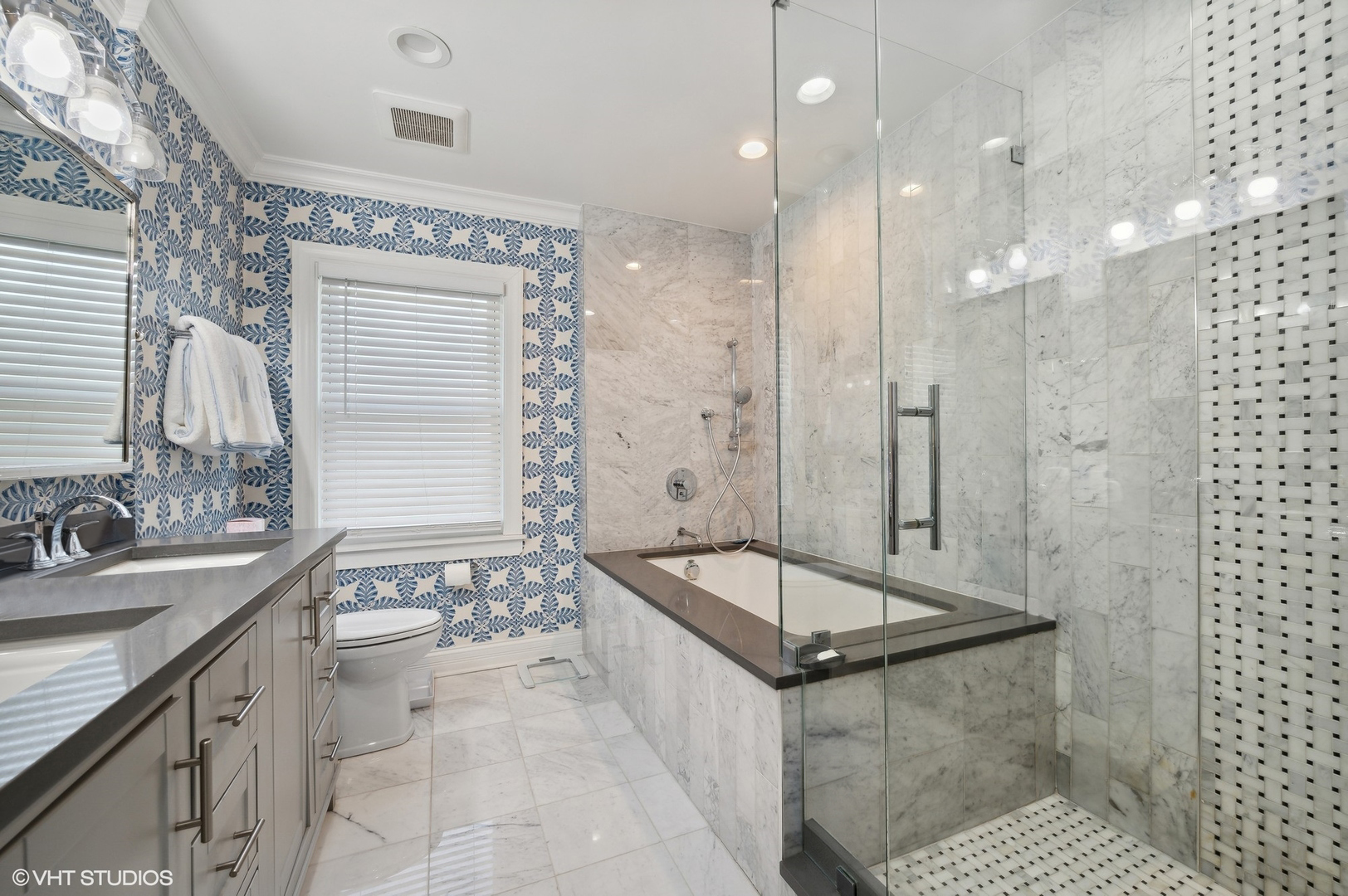 1501 Tower Road Winnetka, IL 60093 - Photo 11 of 23 Gallery Image 11