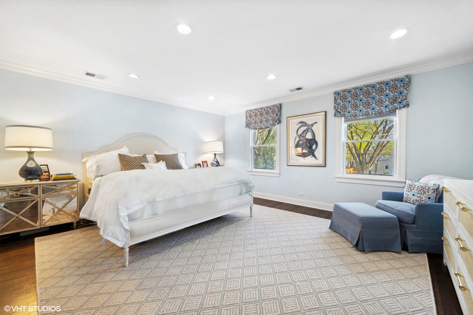 1501 Tower Road Winnetka, IL 60093 - Photo 10 of 23 Gallery Image 10