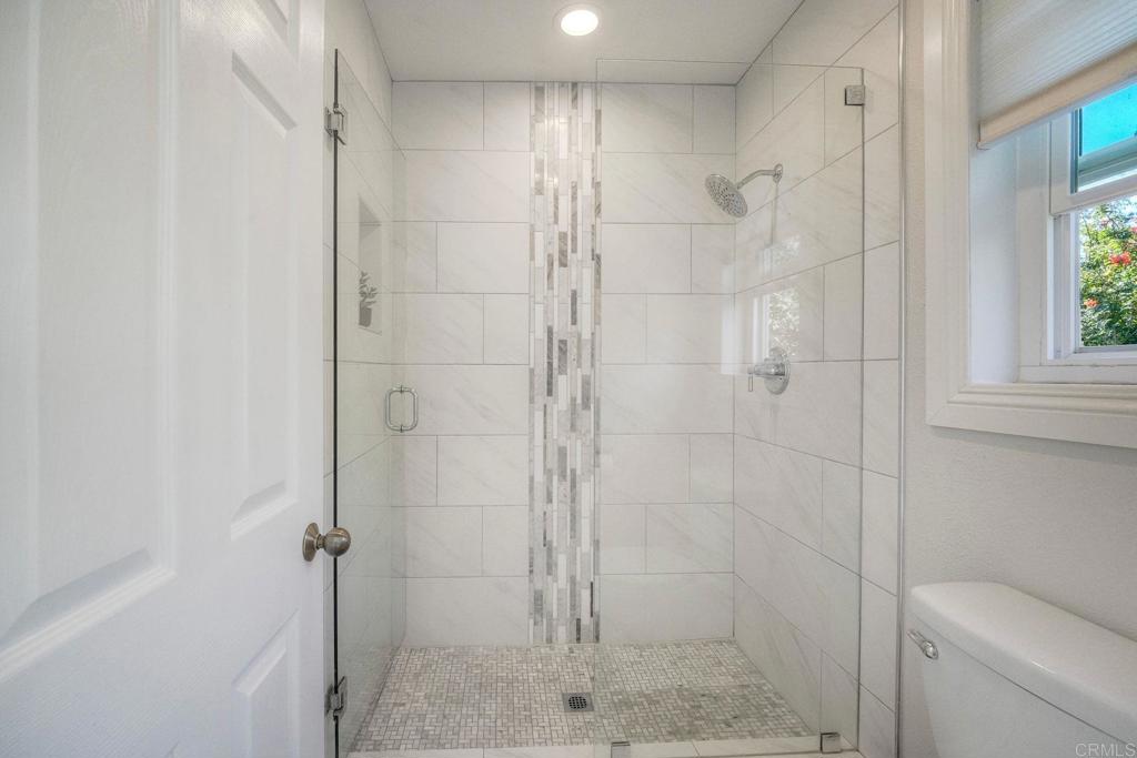 2959 Cape Cod Circle Carlsbad, CA 92010 - Photo 20 of 41 WALK-IN SHOWER