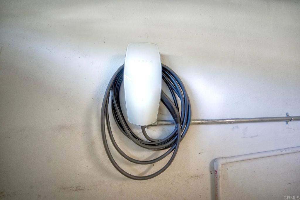 2959 Cape Cod Circle Carlsbad, CA 92010 - Photo 29 of 41 TESLA EV Charger