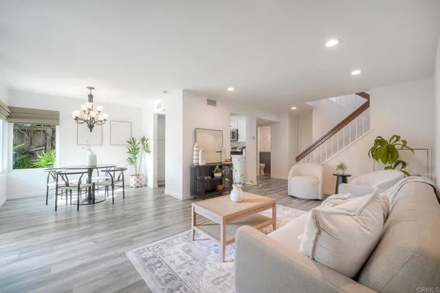 $1,075,000 | 2959 Cape Cod Circle, Carlsbad, CA 92010