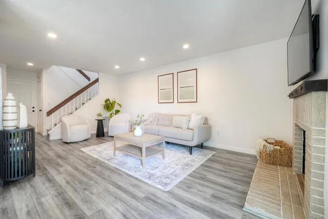 $1,075,000 | 2959 Cape Cod Circle, Carlsbad, CA 92010