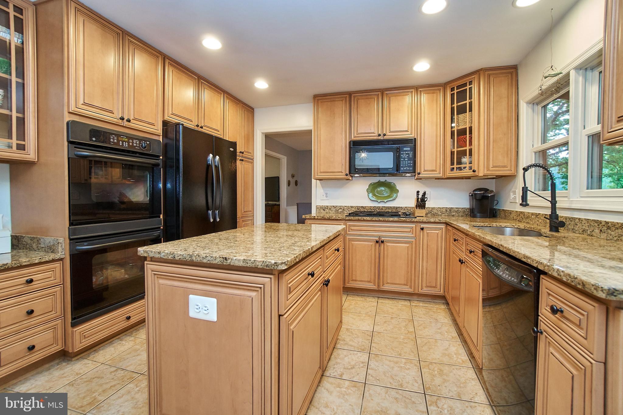 2358 Paddock Lane Reston, VA 20191 - Photo 11 of 38