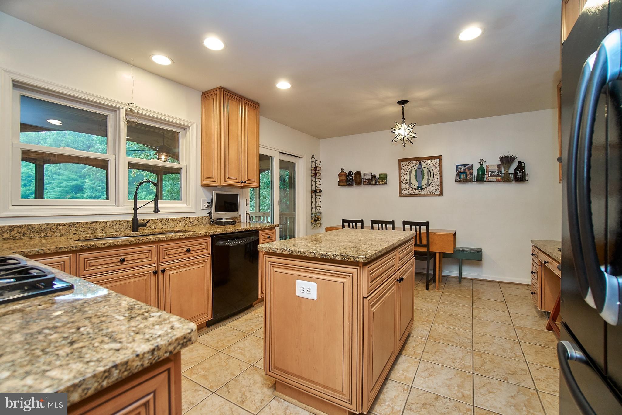 2358 Paddock Lane Reston, VA 20191 - Photo 12 of 38