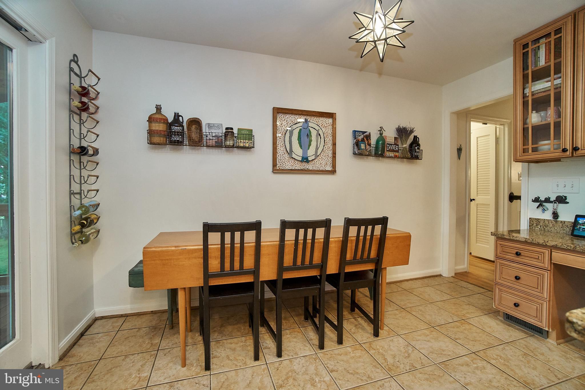 2358 Paddock Lane Reston, VA 20191 - Photo 14 of 38