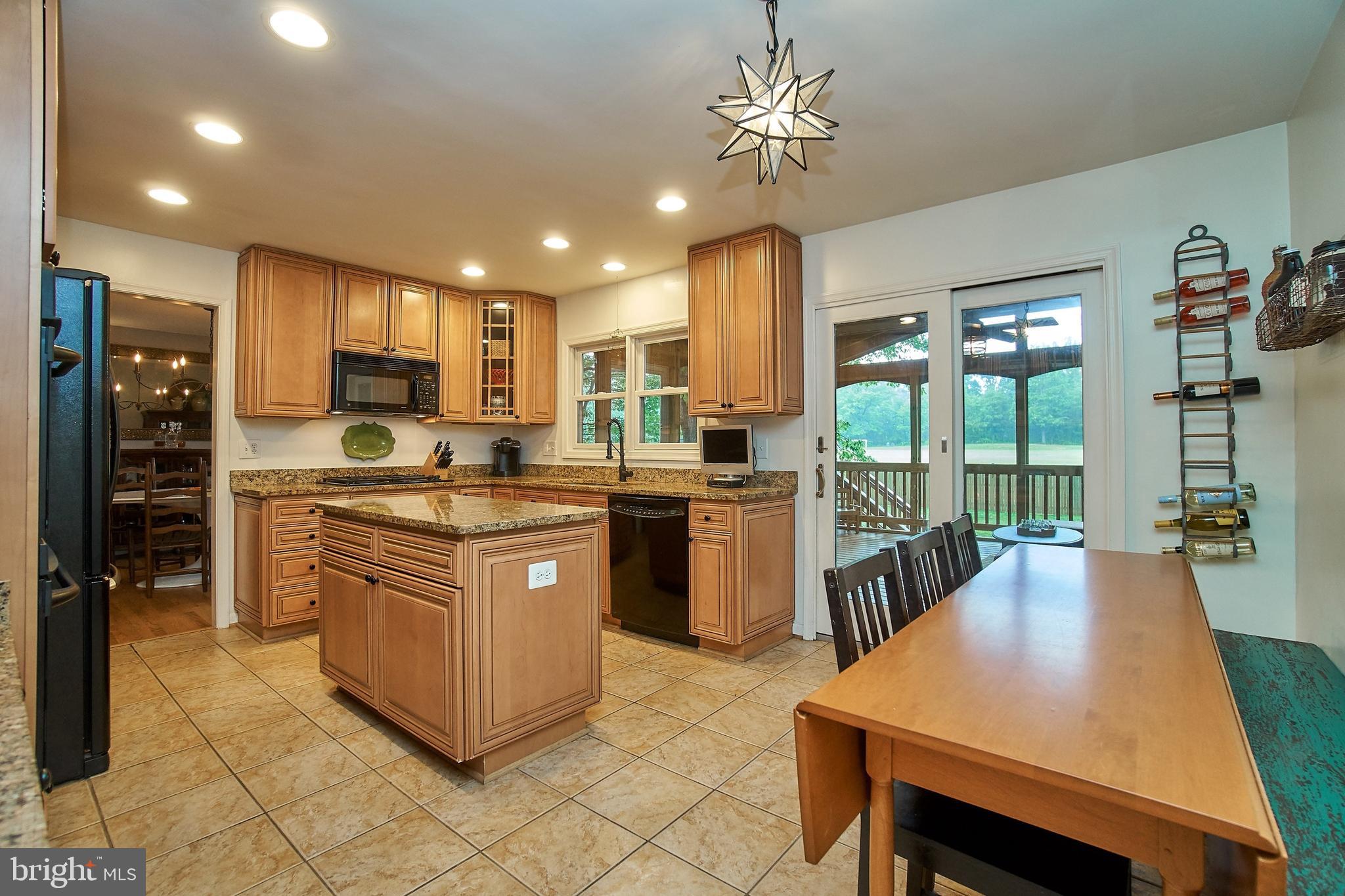 2358 Paddock Lane Reston, VA 20191 - Photo 9 of 38