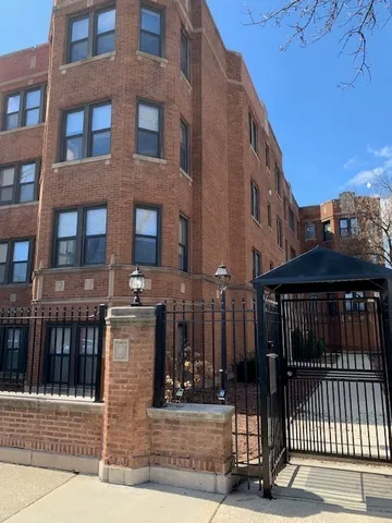 $1,500 | 1614 North Harding Avenue, Unit G, Chicago, IL 60647