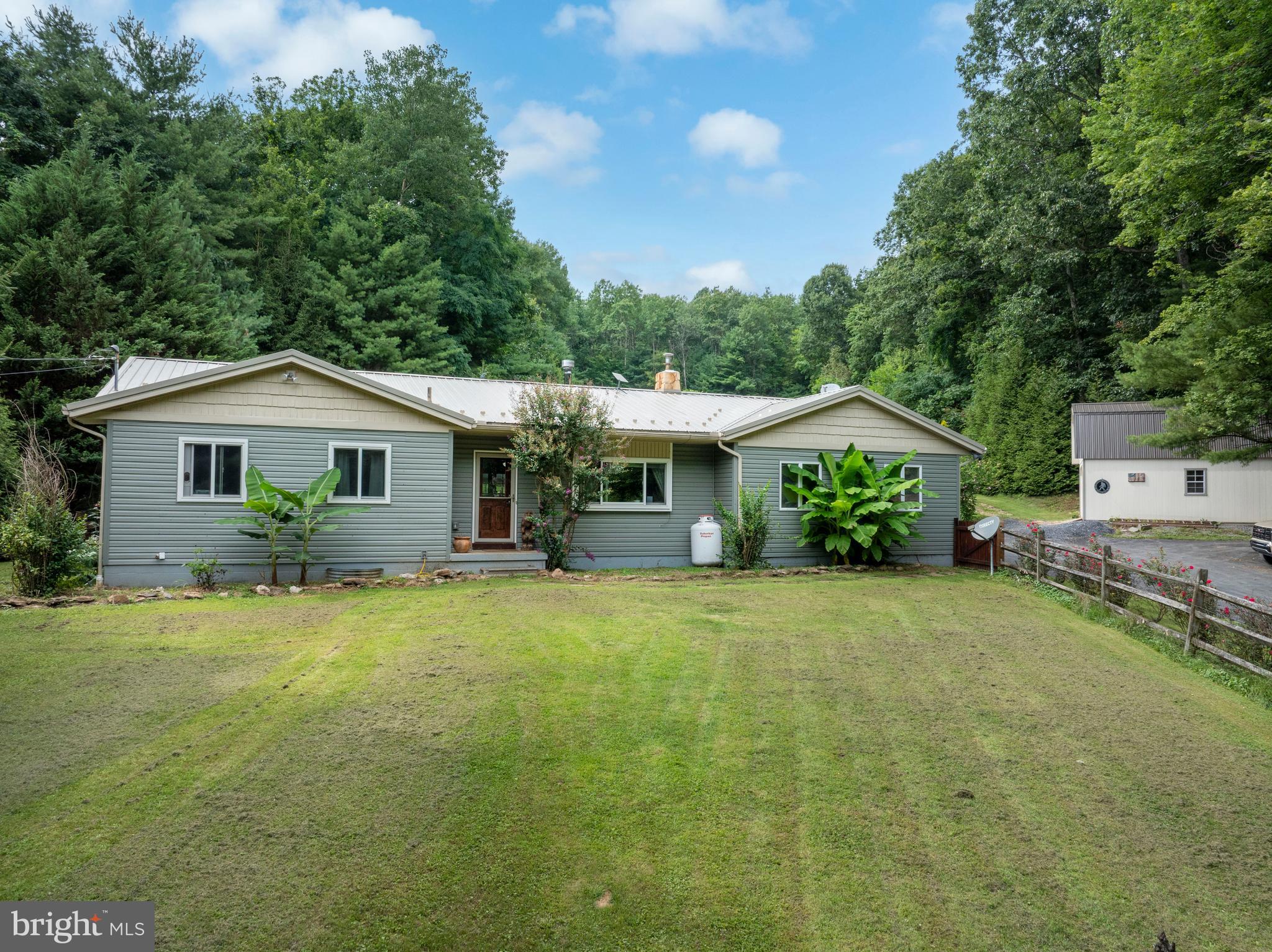 370 Aspen Ridge Way Bellefonte, PA 16823 - Photo 8 of 59 Gallery Image 8