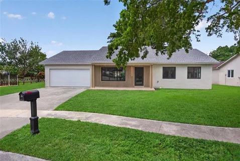 $775,000 | 8668 Southwest 50th Street, Cooper City, FL 33328
