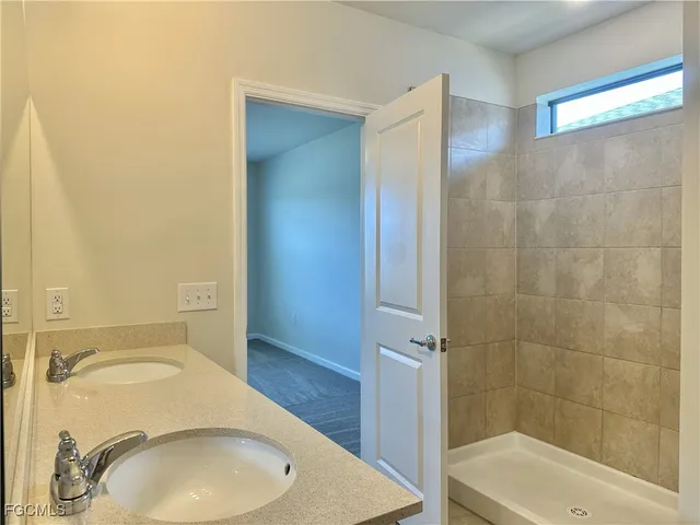 $2,100 | 16027 Enclaves Cove Drive, North Fort Myers, FL 33917