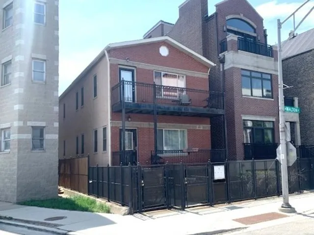 $2,850 | 1327 West Walton Street, Unit 1, Chicago, IL 60642