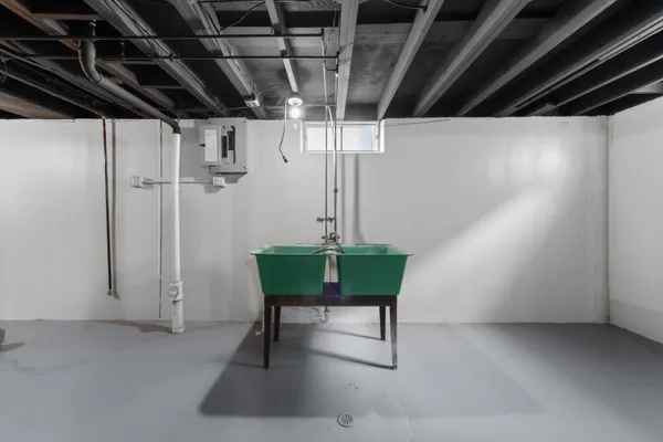 $200,000 | 32304 Hazelwood Street, Westland, MI 48186