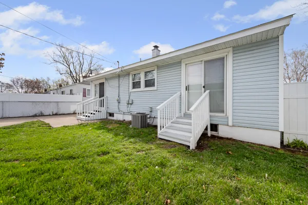 $200,000 | 32304 Hazelwood Street, Westland, MI 48186