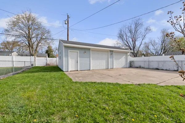 $200,000 | 32304 Hazelwood Street, Westland, MI 48186