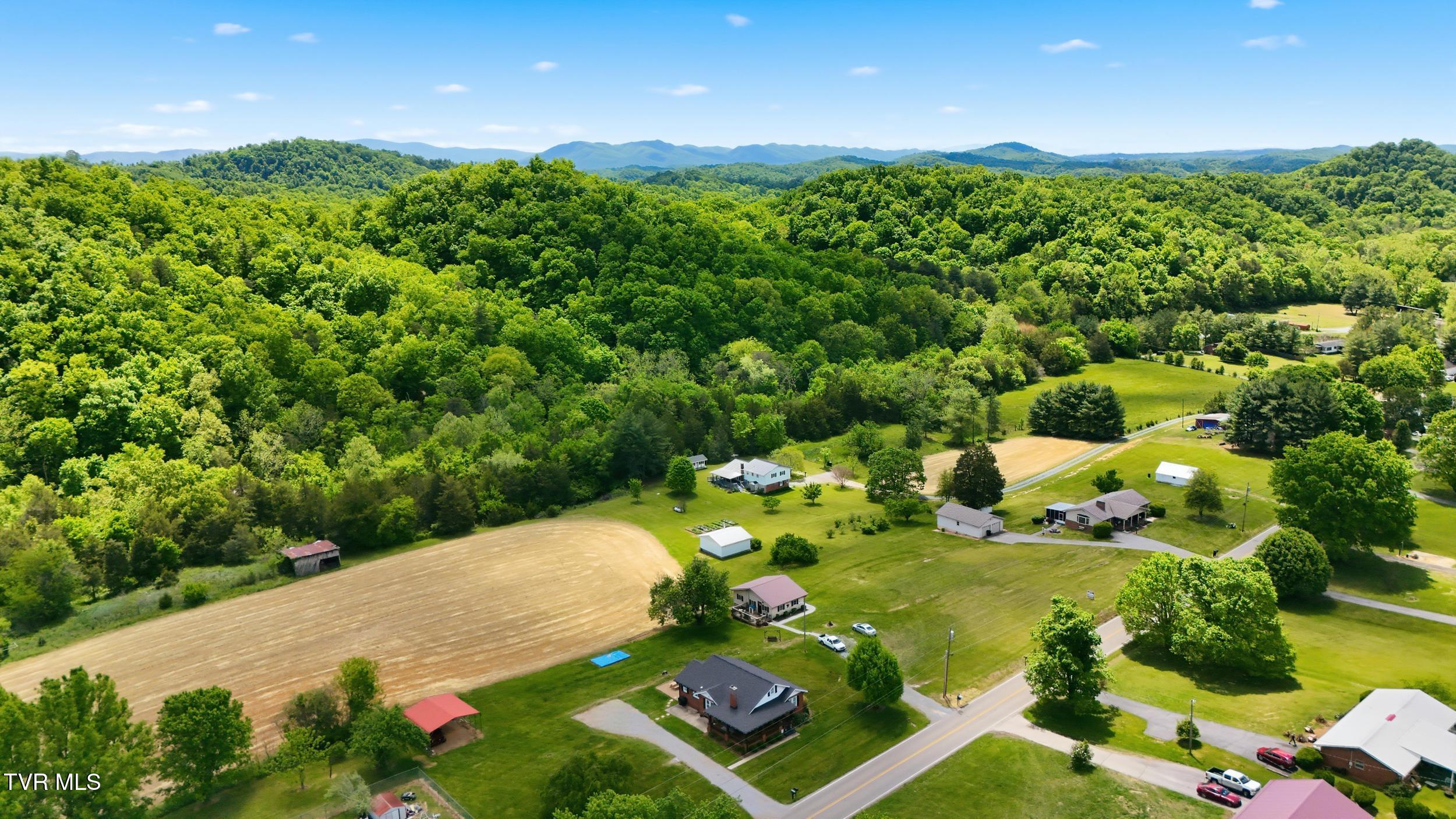 543 North Austin Springs Road Piney Flats, TN 37686 - Photo 46 of 48 46_dji_20260430133431_0525_d_autoremove_