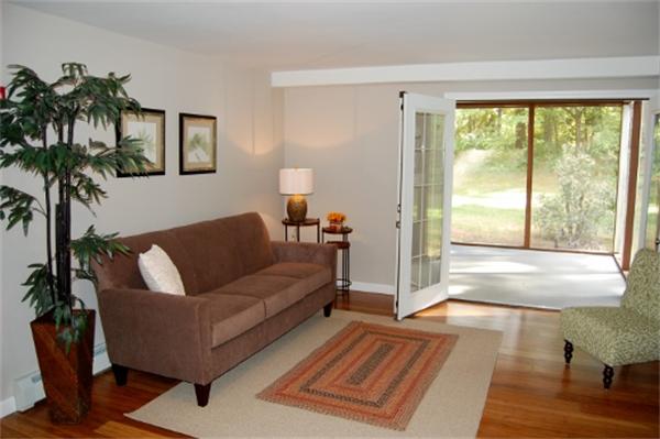 27 Terri Road Framingham, MA 01701 - Photo 13 of 25