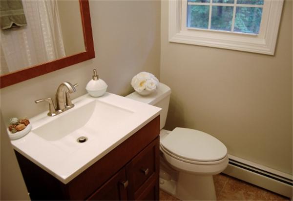27 Terri Road Framingham, MA 01701 - Photo 17 of 25