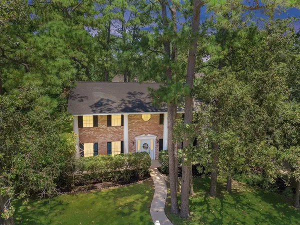 $2,850 | 8218 Oak Moss Drive, Spring, TX 77379