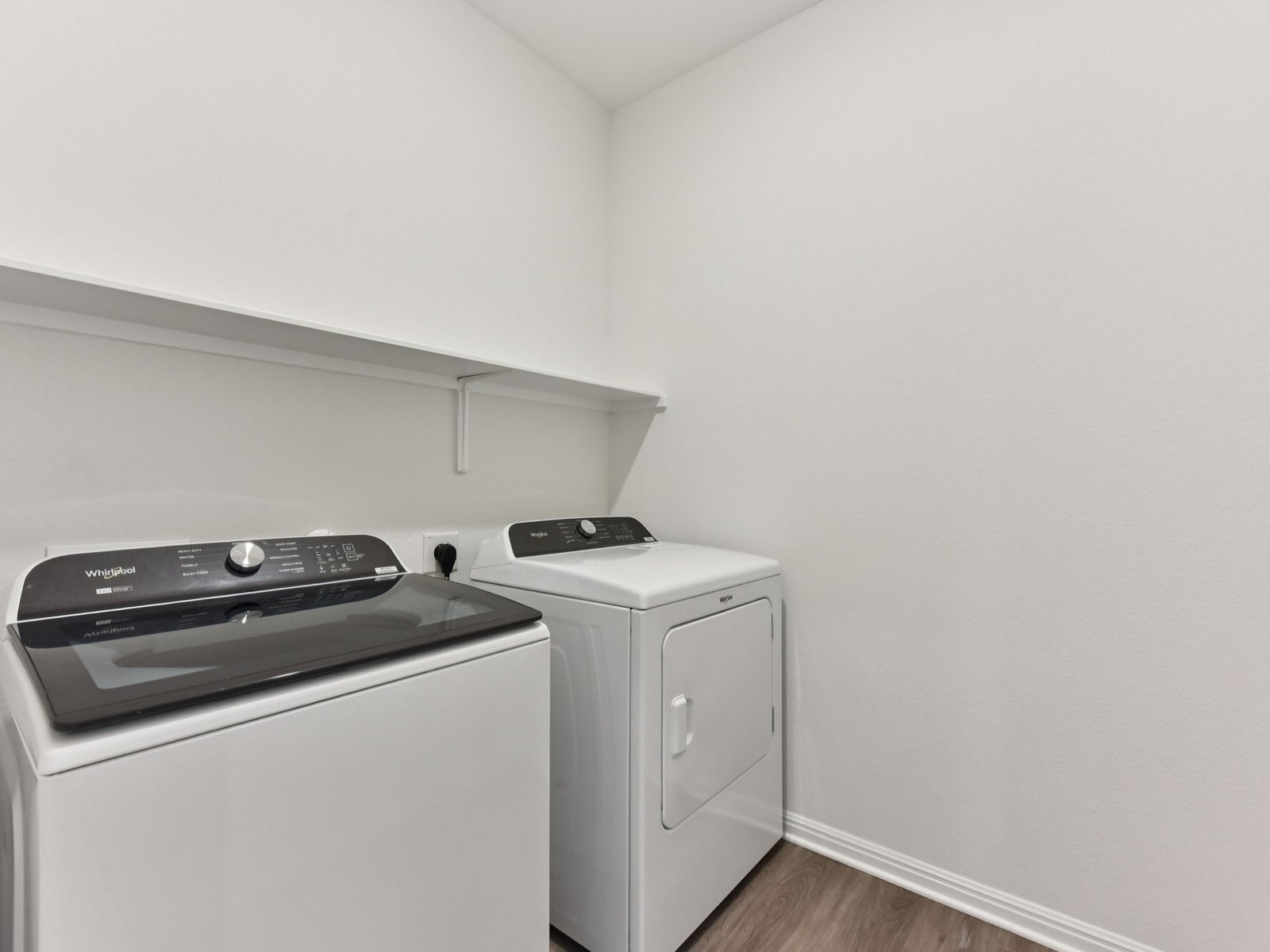 116 Hayburner Road Burnet, TX 78611 - Photo 11 of 12 Photo is not of the actual home, but is an inspirational photo of builder’s model home and may depict options, furnishings, and/or decorator features that are not included