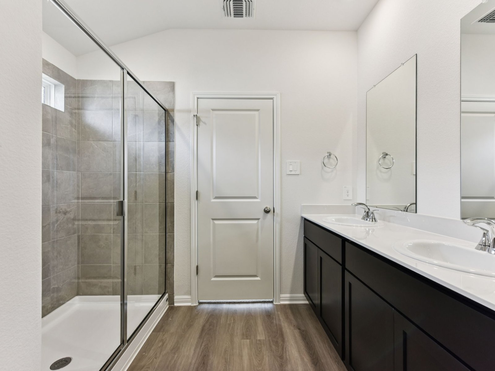 116 Hayburner Road Burnet, TX 78611 - Photo 6 of 12 Photo is not of the actual home, but is an inspirational photo of builder’s model home and may depict options, furnishings, and/or decorator features that are not included