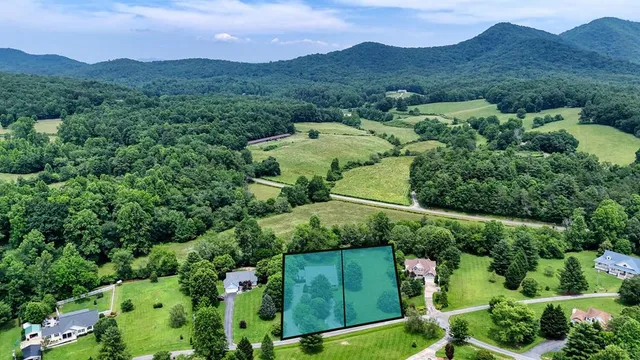 $559,999 | 162 Grandview Drive, Young Harris, GA 30582