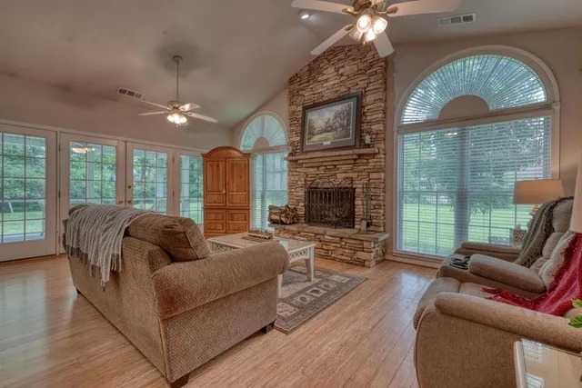 $559,999 | 162 Grandview Drive, Young Harris, GA 30582