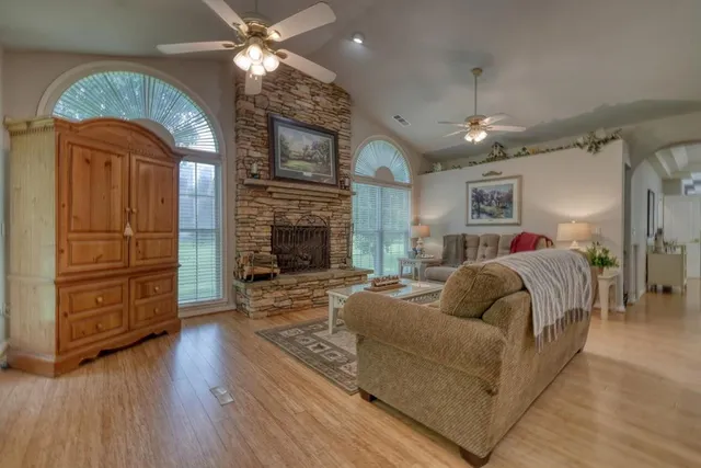 $559,999 | 162 Grandview Drive, Young Harris, GA 30582