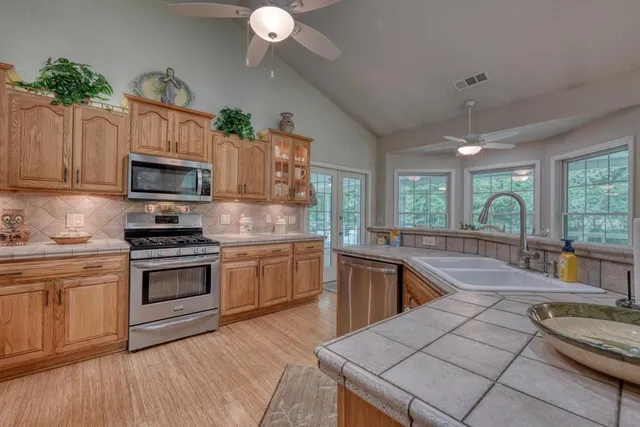 $559,999 | 162 Grandview Drive, Young Harris, GA 30582