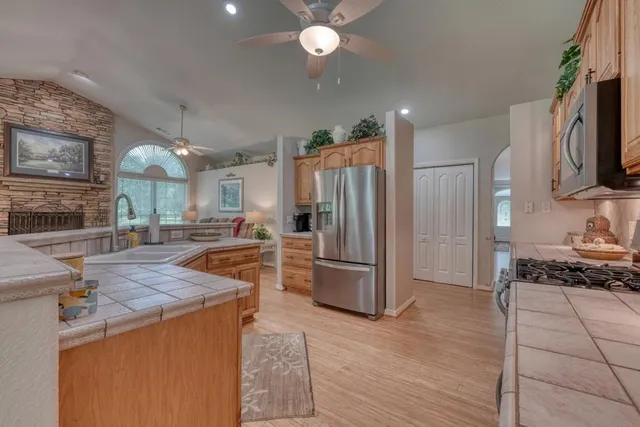 $559,999 | 162 Grandview Drive, Young Harris, GA 30582