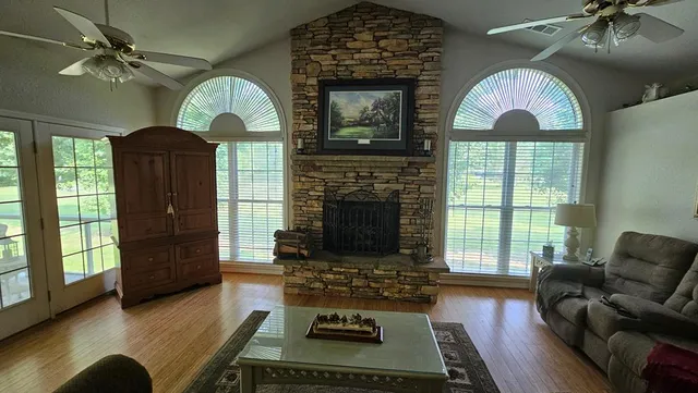 $559,999 | 162 Grandview Drive, Young Harris, GA 30582