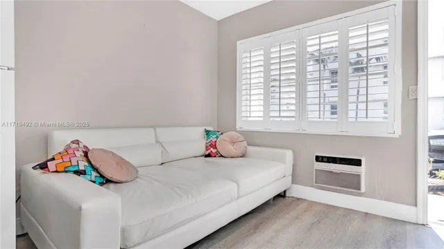 $1,850 | 4201 Indian Creek Drive, Unit 4, Miami Beach, FL 33140