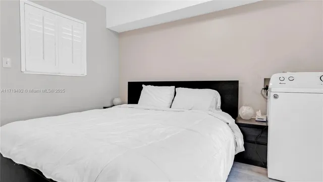 $1,850 | 4201 Indian Creek Drive, Unit 4, Miami Beach, FL 33140