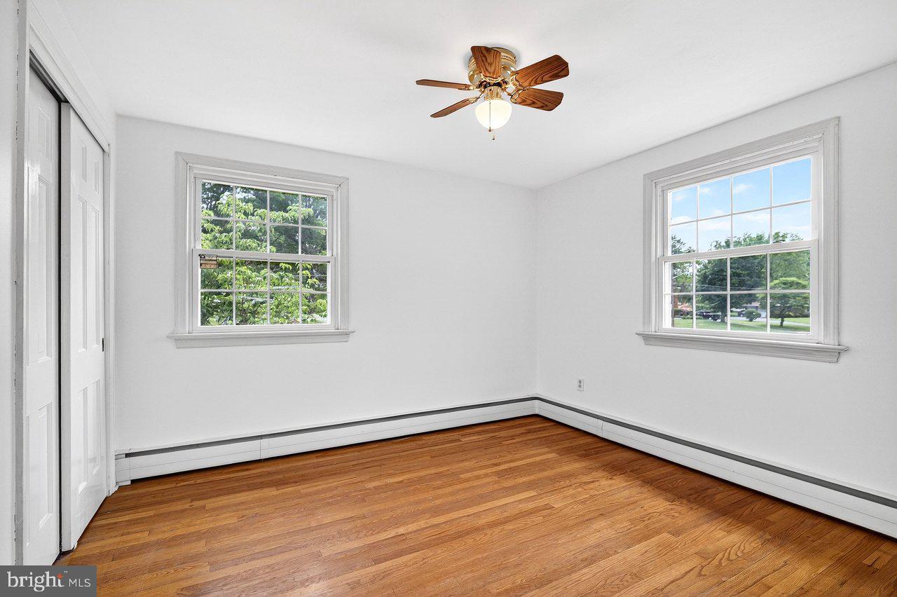 118 Bull Run Road Ewing, NJ 08638 - Photo 29 of 43 Bright and airy room with charm.
