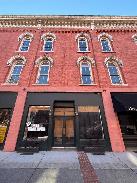 12 East 3rd Avenue Rome, GA 30161 - Photo 2 of 19 a front view of a building