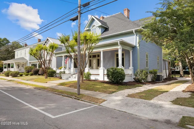 $1,199,900 | 620 West 2nd Street, Washington, NC 27889