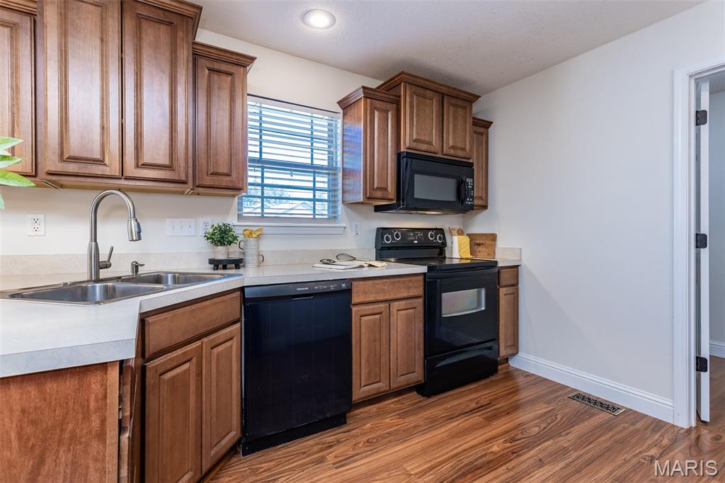 427 East Donnewald Street Worden, IL 62097 - Photo 16 of 33