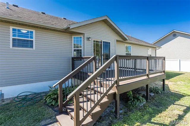 $279,900 | 427 East Donnewald Street, Worden, IL 62097