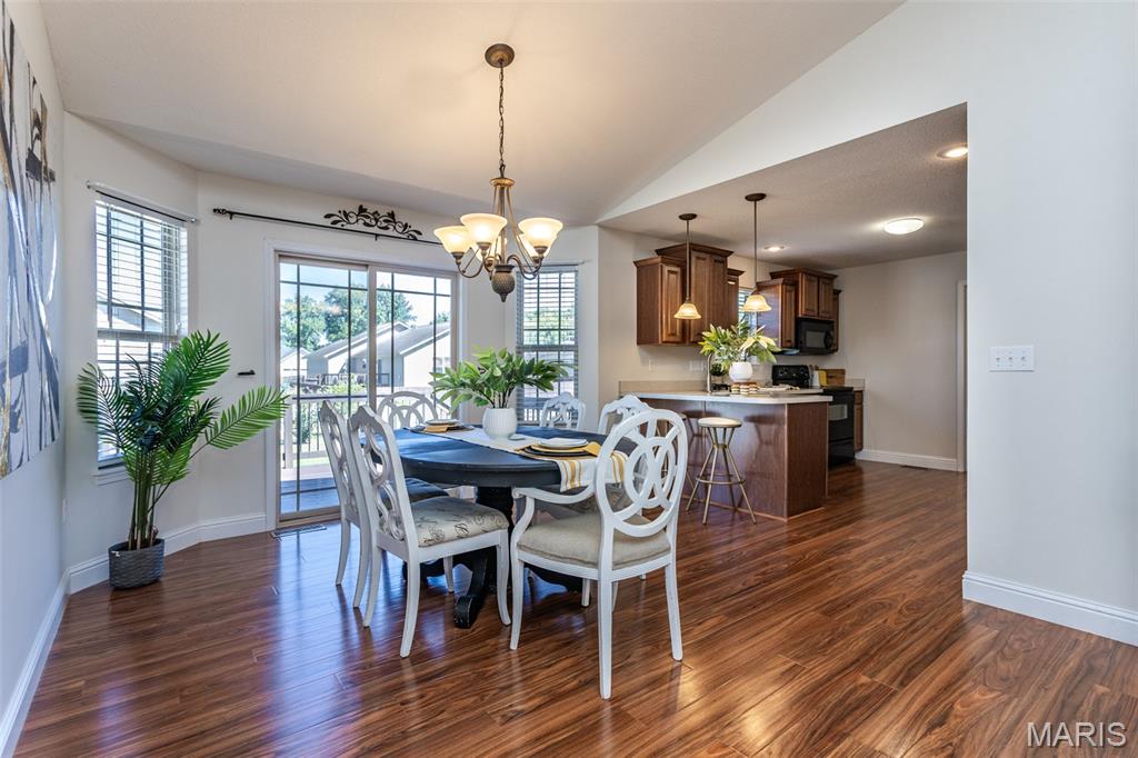 427 East Donnewald Street Worden, IL 62097 - Photo 4 of 33