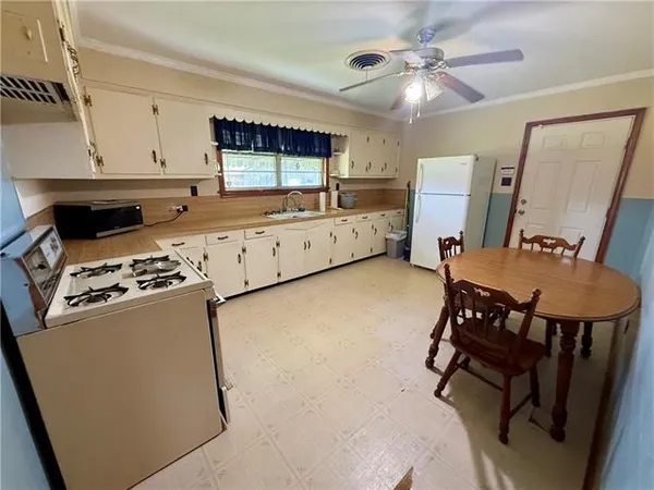 $1,600 | 399 Fir Street, Laplace, LA 70068