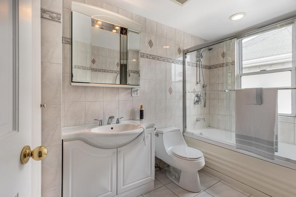 25 Lodge Road Swampscott, MA 01907 - Photo 16 of 26 Gallery Image 16