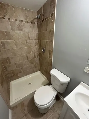 $209,000 | 3400 Seine Court, Hazel Crest, IL 60429