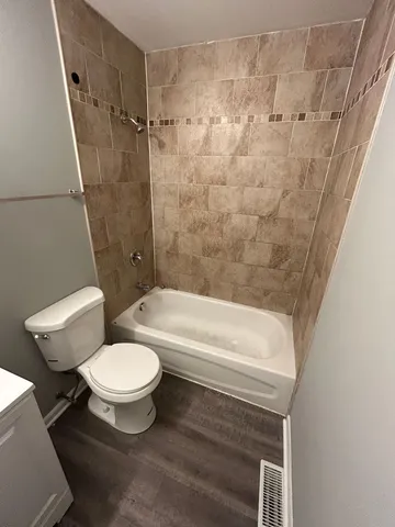 $209,000 | 3400 Seine Court, Hazel Crest, IL 60429